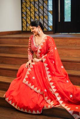 Pure Raw silk hand embroidery designer lehenga with Organza hand embroidery dupatta