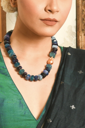 Mother of Pearls Gold Beads