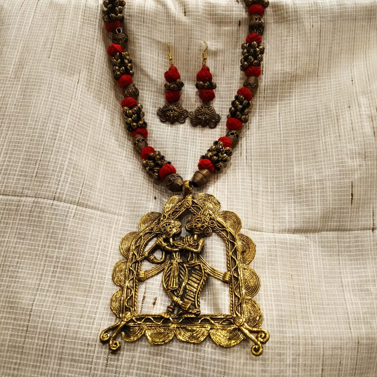 Real Dokra Radha Kanha Pendant Set