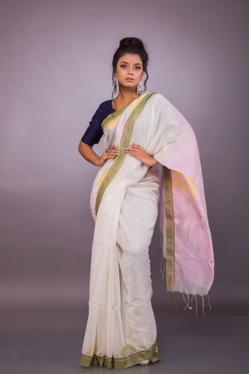 White cotton silk handwoven saree with Jamdani work
